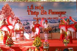Opening of Thap Ba Ponagar Festival