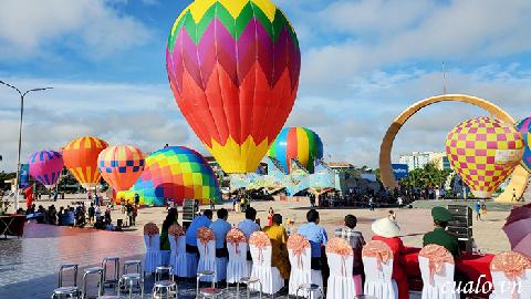 Sẽ tổ chức bay treo kinh khí cầu phục vụ sự kiện Lễ hội trái cây Khánh Sơn