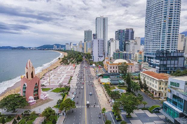 Khánh Hòa: Ô tô trên 29 chỗ vận tải khách du lịch được phép vào trung tâm TP. Nha Trang vào giờ cao điểm
