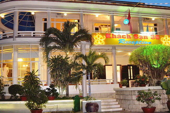 Khách sạn 36 Trần Phú
