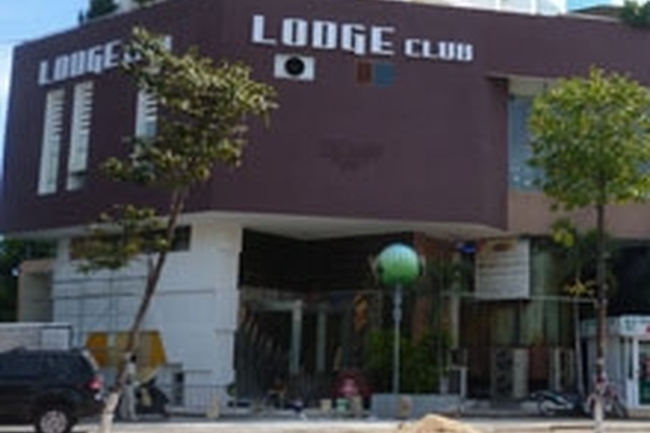  Lodge Bar