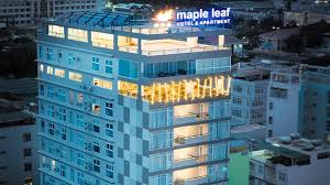 Khách sạn Maple Leaf
